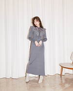 スナイデル23年クリスマス新作“雪の魔法”で煌めく刺繍ドレス＆エレガントな肌魅せニットなど｜写真10