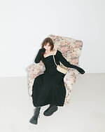 スナイデル23年クリスマス新作“雪の魔法”で煌めく刺繍ドレス＆エレガントな肌魅せニットなど｜写真2