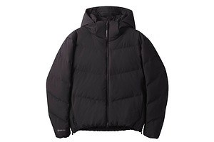 ジョン エリオット×デサント オルテライン、水沢ダウンジャケットや“軽量”シェルジャケット