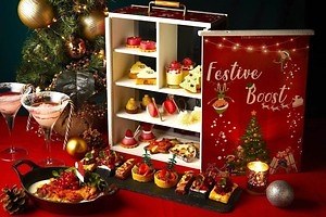 ANAインターコンチネンタルホテル東京のクリスマスアフタヌーンティー、ツリー風ピスタチオのタルトなど