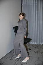 コトハヨコザワ“プリーツ×シュリンク”加工のドレス＆やカーディガンなど、ステュディオス限定で｜写真3