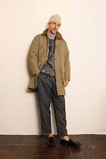 ナンガ×ザ・ダファー・オブ・セントジョージのフード付きダウンジャケット、ディテールをシンプルに｜写真10