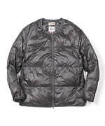 ナンガ×ザ・ダファー・オブ・セントジョージのフード付きダウンジャケット、ディテールをシンプルに｜写真3