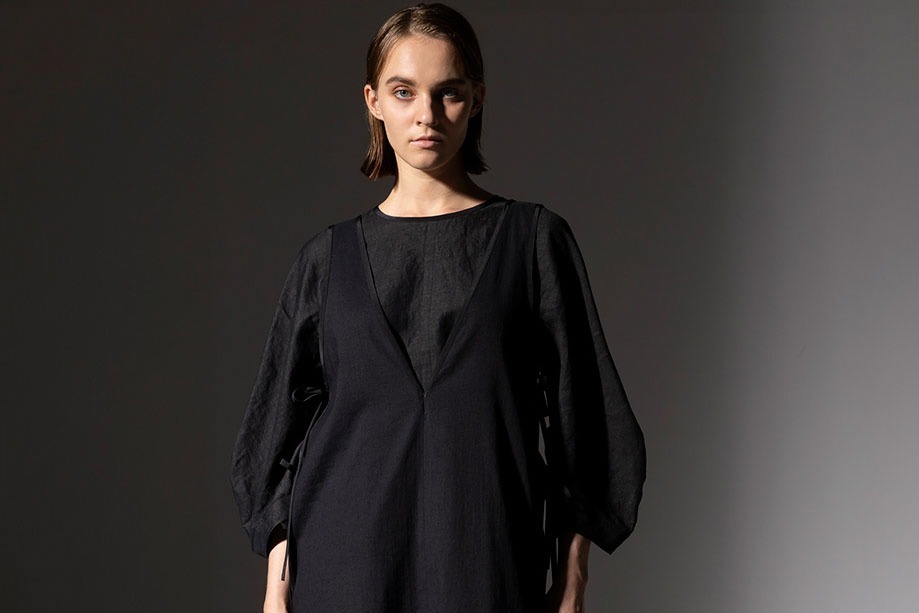 ローブス＆コンフェクションズ 2024年春夏コレクション - 基本に忠実に、新たなテーラリングを