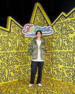 タトラス×キース・ヘリング、“LOVE”テーマのグラフィックアート入りダウンウェアなど｜写真39