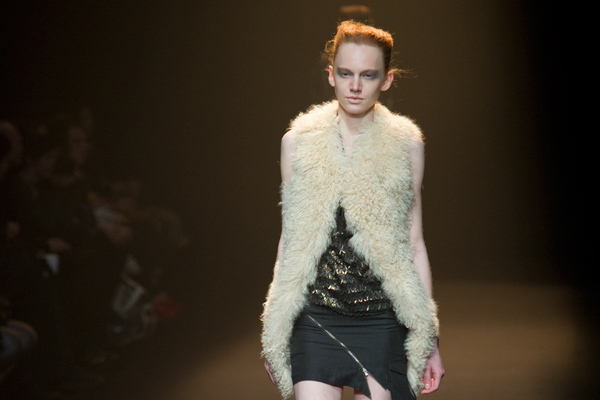 毎日ファッション大賞「新人賞」にアグリ サギモリ、「大賞」にミントデザインズ！