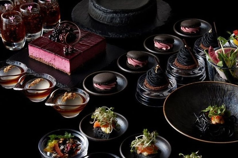 デザートビュッフェ｜JWマリオット・ホテル奈良“ブラック尽くし”のアフタヌーンブッフェ、黒ゴマブリュレなど