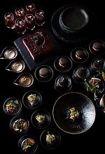 JWマリオット・ホテル奈良“ブラック尽くし”のアフタヌーンブッフェ、黒ゴマブリュレなど｜写真3