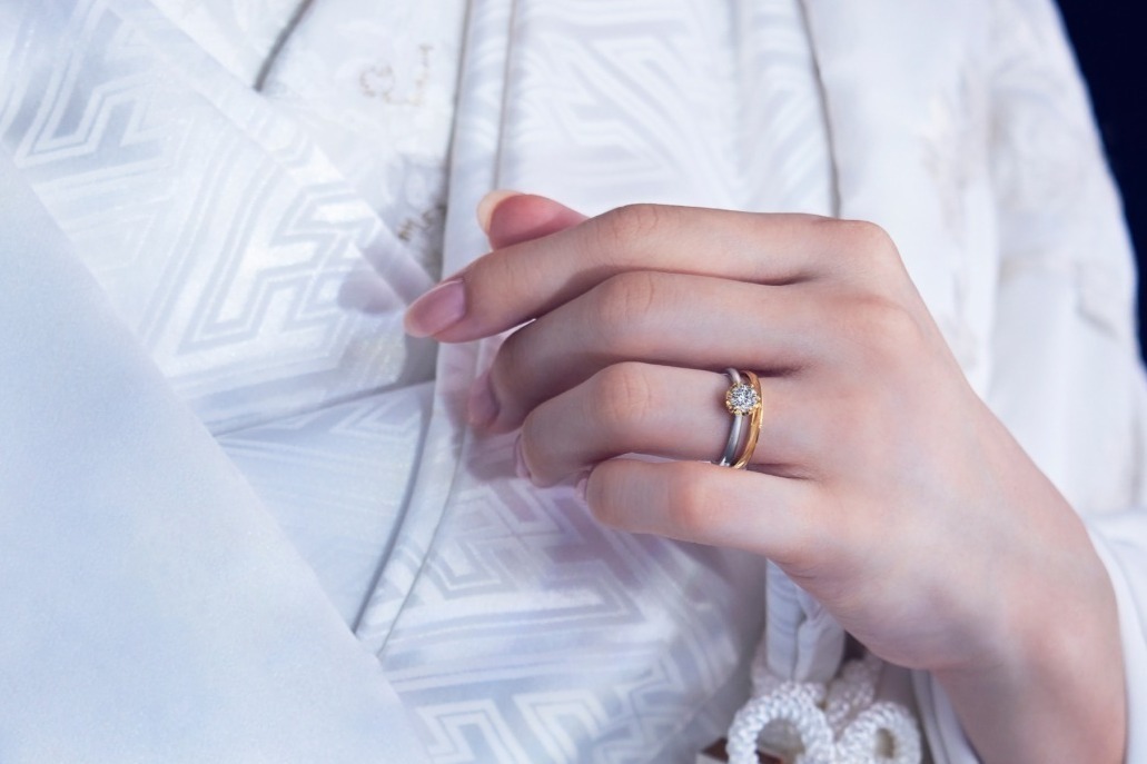 エンゲージメントリング｜ブライダルリングブランド「トモエ」関西初の旗艦店が京都・新風館に、花火モチーフなど“和”のリング