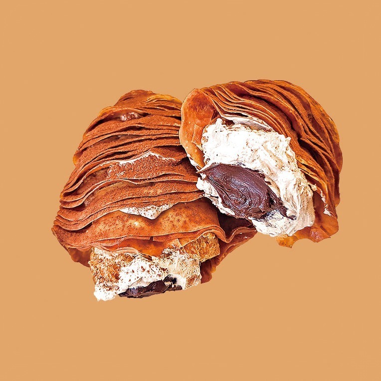 福岡・オスピターレ「生スフォリアテッラ(Wチョコレート)」451円(1個)
〈各日販売予定 200点〉
東武限定品・初出品
