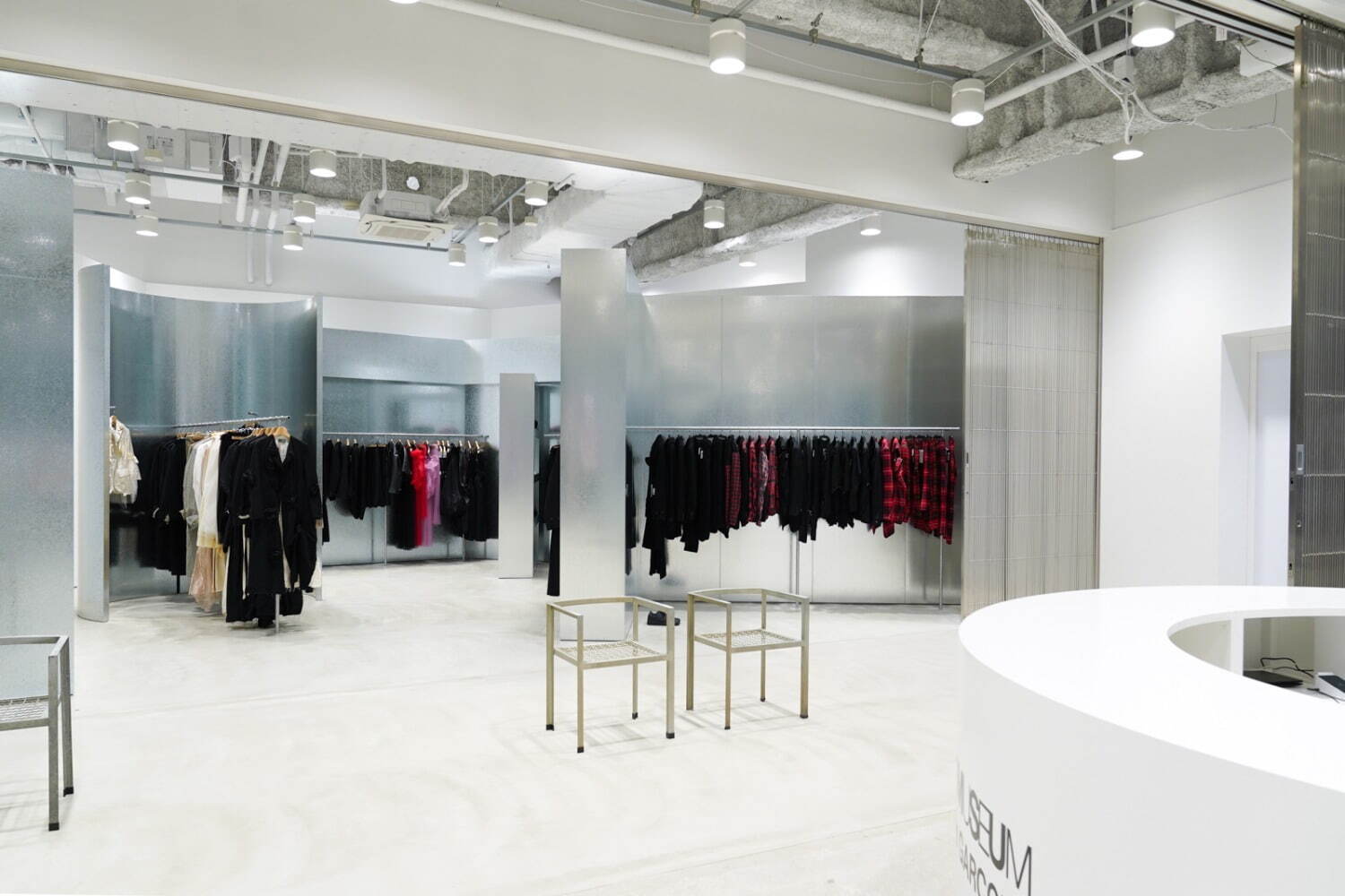 コム デ ギャルソン(COMME des GARÇONS) トレーディング ミュージアム・コム デ ギャルソン｜写真32