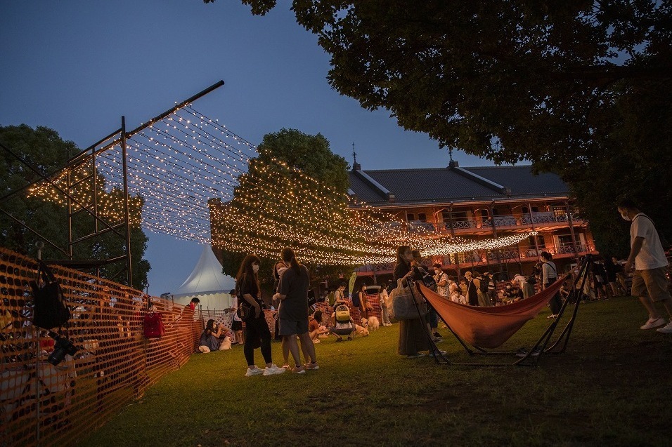 マーケット｜横浜みなとみらい冬のお散歩「ベイ ウォーク マーケット」クリスマスの植物マーケットやドッグマルシェ