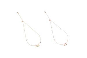 マリークヮント×ディズニー新作、ミッキーマウスの手袋カーディガン＆リボンが揺れるピアスなど｜写真10