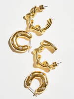 COSのクリスマスギフト、ボリューミーなチェック柄マフラー＆“ふわふわ”キルトバッグなど｜写真2