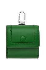 COSのクリスマスギフト、ボリューミーなチェック柄マフラー＆“ふわふわ”キルトバッグなど｜写真178