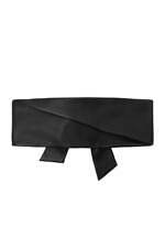 COSのクリスマスギフト、ボリューミーなチェック柄マフラー＆“ふわふわ”キルトバッグなど｜写真92