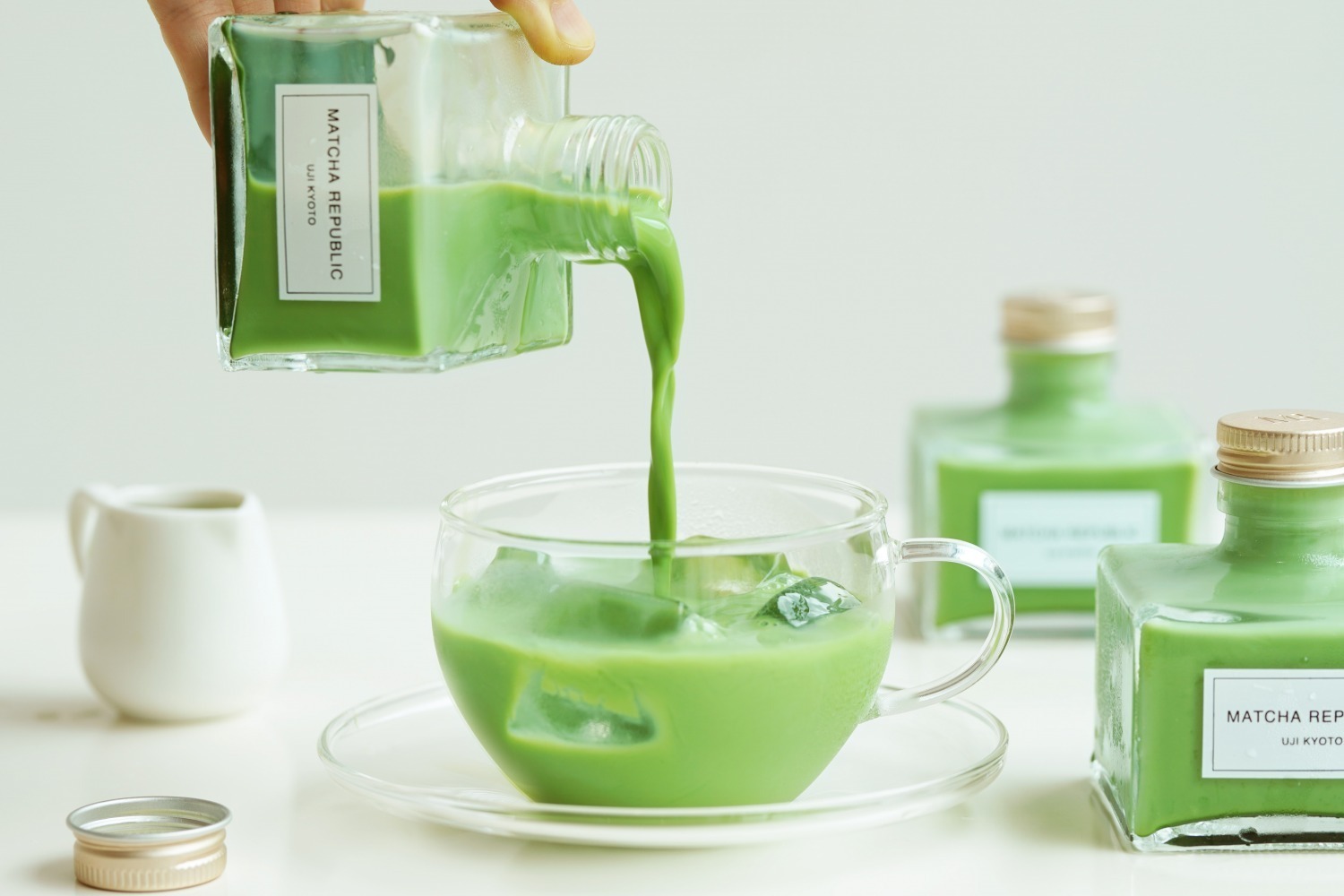 「抹茶共和国」インクボトル入り宇治抹茶ラテ、京都髙島屋に - 煎茶・焙じ茶ティーフィナンシェも