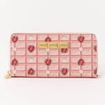 Q-pot.“苺の板チョコ風”新作バッグ＆ウォレット、パールを並べたハート型バッグなど｜写真14