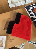 A.P.C.クリスマスコレクション2023、ロゴマフラー＆もこもこトートバッグなど“あったか”冬小物｜写真6