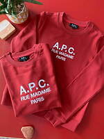 A.P.C.クリスマスコレクション2023、ロゴマフラー＆もこもこトートバッグなど“あったか”冬小物｜写真2