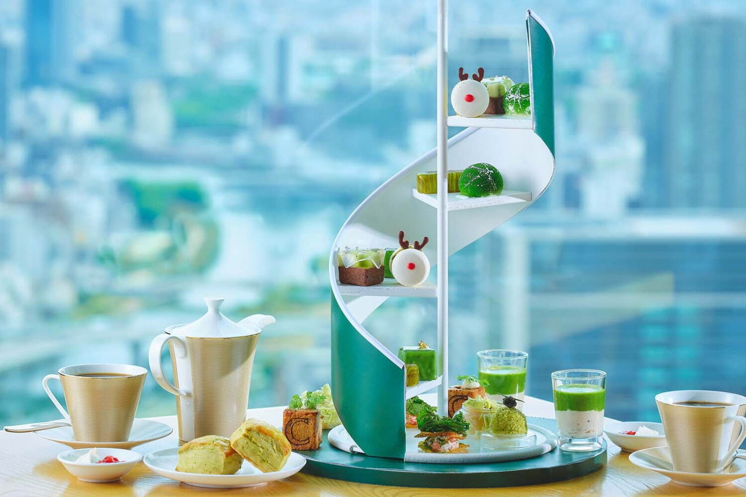 GREEN｜コンラッド大阪、鮮やかなグリーンカラーで統一した限定アフタヌーンティー「マジェスティックグリーン」