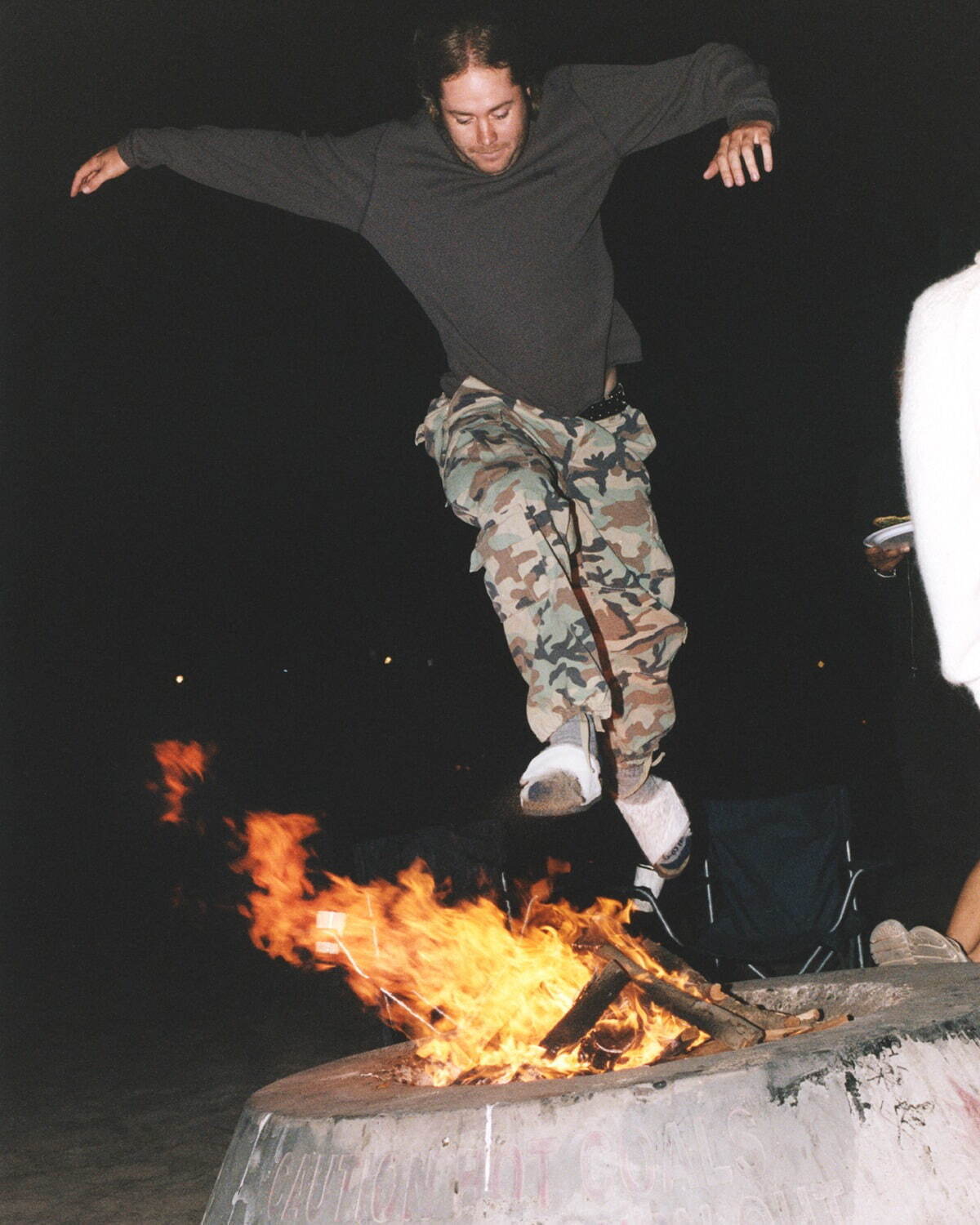 ステューシー＆ビルケンシュトックのスエードサンダル、アッパーにふんわりシアリング｜写真21