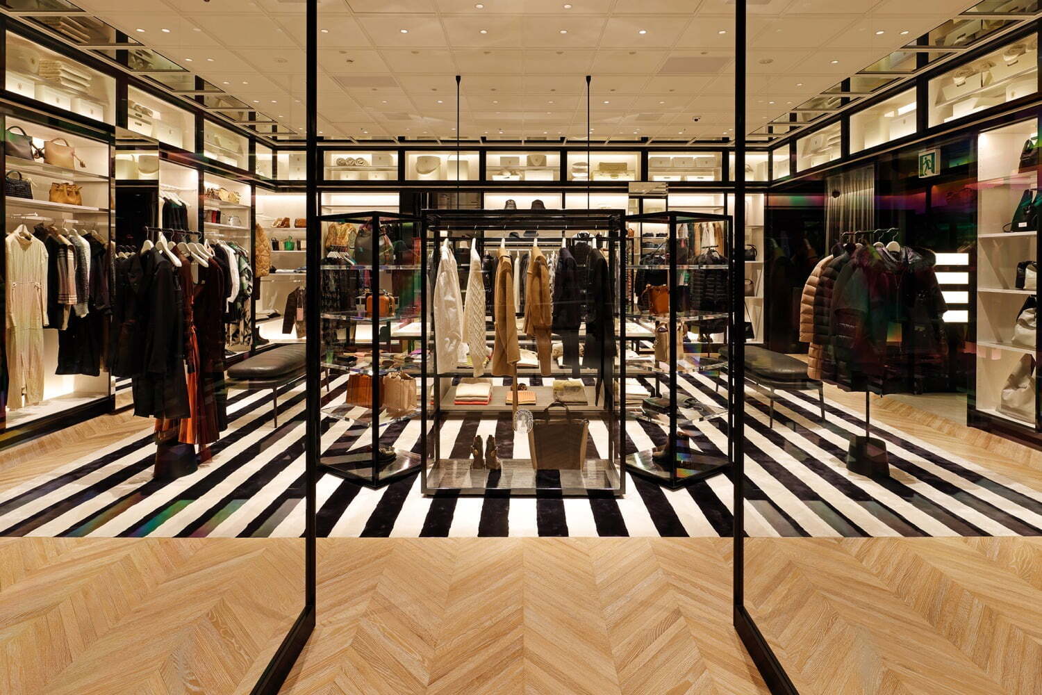 パリゴ、まるで“大人のクローゼット”麻布台ヒルズに新業態「ル グランド クローゼット ドゥ パリゴ」