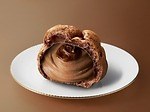 ゴディバ監修、濃厚ショコラクリームのシュークリーム＆エクレアがモンテールから登場｜写真2