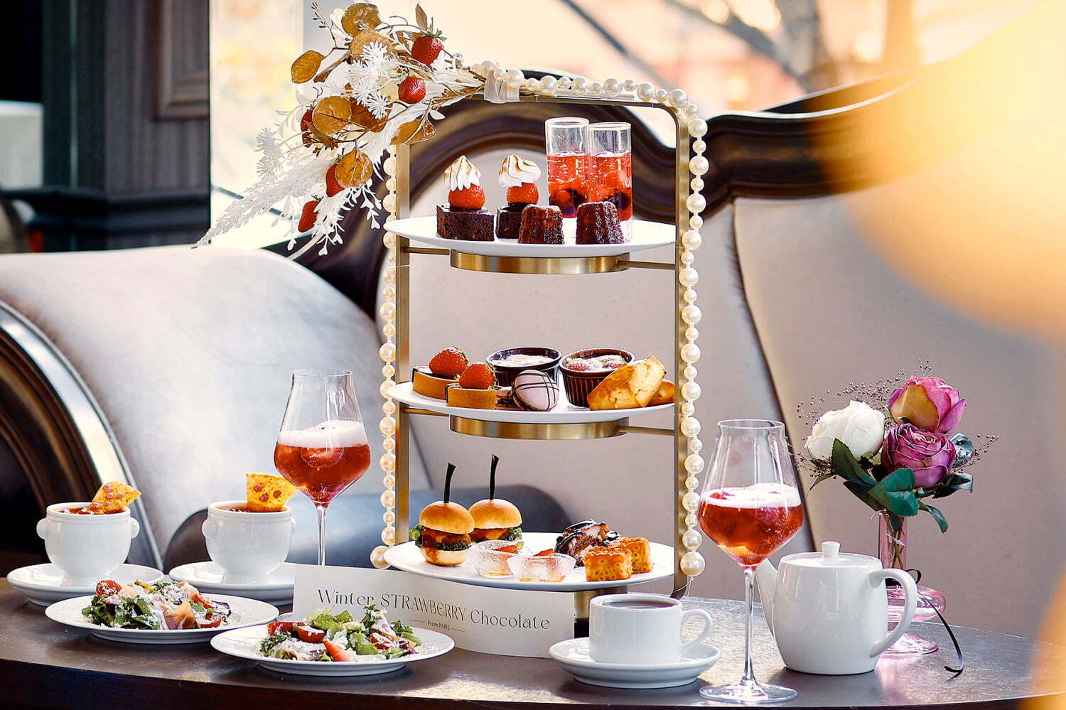 GREEN｜ザ ストリングス 表参道“ショコラ×苺”のアフタヌーンティー、カヌレやマカロンなどフランス菓子が主役