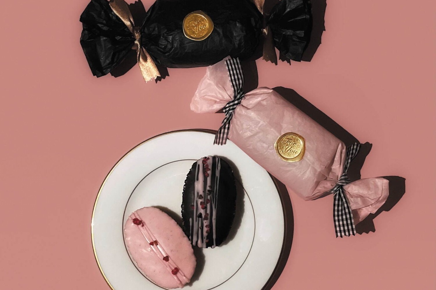 カカオニブ｜フィリーチョコレート“キャンディ包装”のフィナンシェ、チョコorストロベリーコーティングの2種