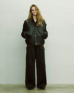 シュタイン 2024年春夏コレクション - コントラストに際立つミニマルさ｜写真1