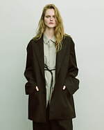 シュタイン 2024年春夏コレクション - コントラストに際立つミニマルさ｜写真12