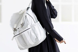 レスポートサック“超軽量”「エッセンシャル」シルバーピンク＆ホワイトの新色バッグ、大草直子とコラボも | レスポートサック