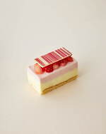 フォーシーズンズホテル丸の内 東京“苺＆チョコ”アフタヌーンティー、ピンクや白に彩られたタルトなど｜写真5