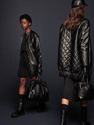 A|X アルマーニ エクスチェンジ(A|X ARMANI EXCHANGE) 2023-24年秋冬ウィメンズコレクション  - 写真18