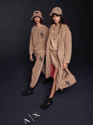 A|X アルマーニ エクスチェンジ(A|X ARMANI EXCHANGE) 2023-24年秋冬ウィメンズコレクション  - 写真37