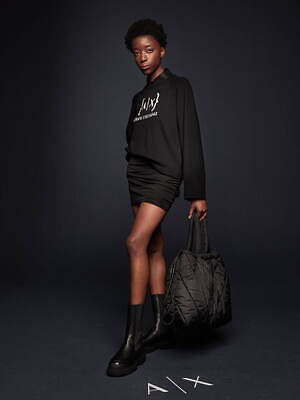 A|X アルマーニ エクスチェンジ(A|X ARMANI EXCHANGE) 2023-24年秋冬ウィメンズコレクション  - 写真51