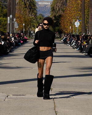 バレンシアガ(BALENCIAGA) 2024年秋ウィメンズ&メンズコレクション  - 写真17