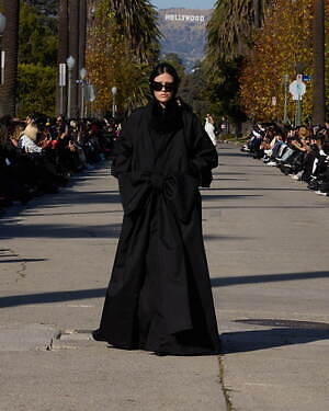 バレンシアガ(BALENCIAGA) 2024年秋ウィメンズ&メンズコレクション  - 写真63