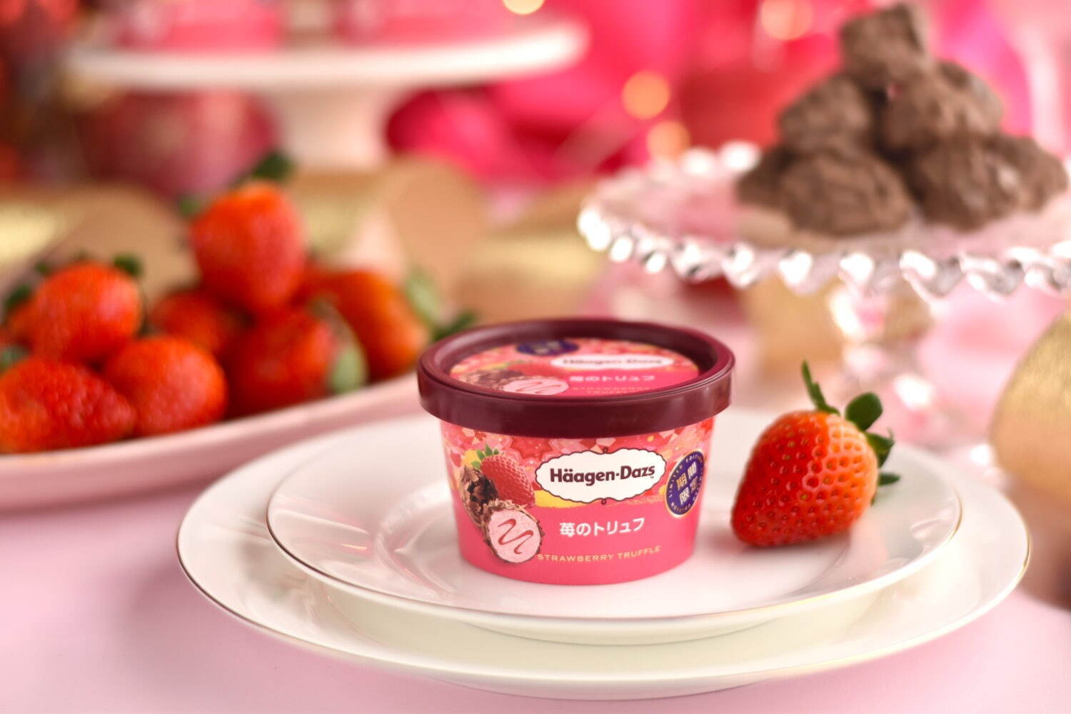 ハーゲンダッツ(Häagen-Dazs) 苺のトリュフ｜写真2