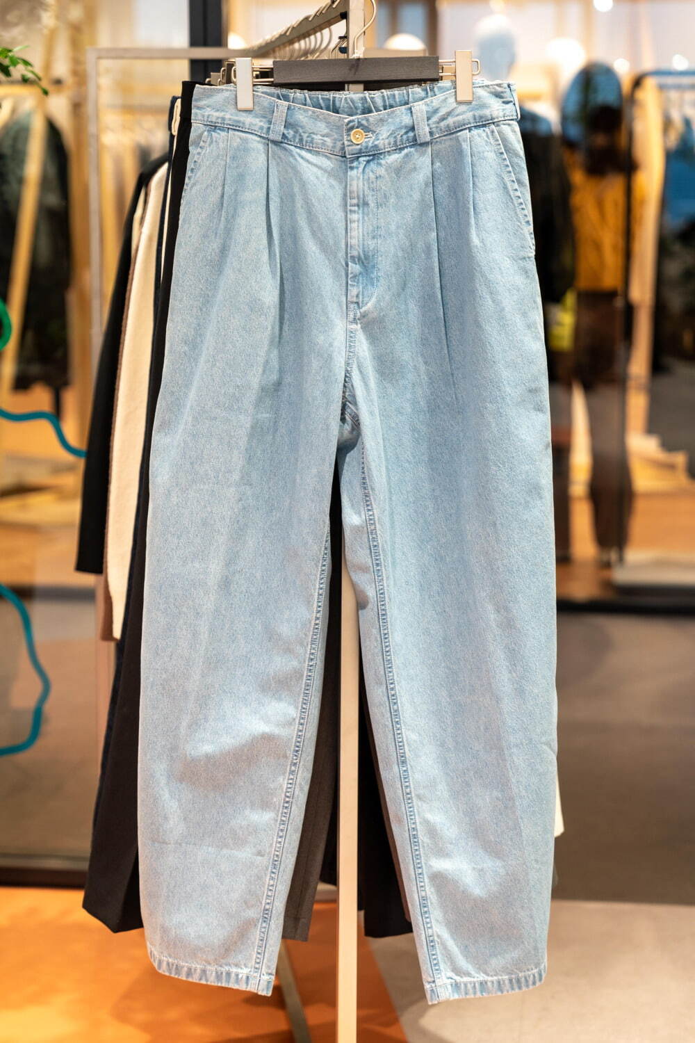 GU2024年春夏おすすめウェア、“スーパー”バギースラックス＆990円トップスシリーズが復活｜写真19