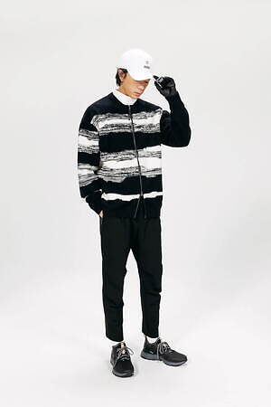 エクロフ(ECROF) 2023-24年秋冬ウィメンズ&メンズコレクション  - 写真1