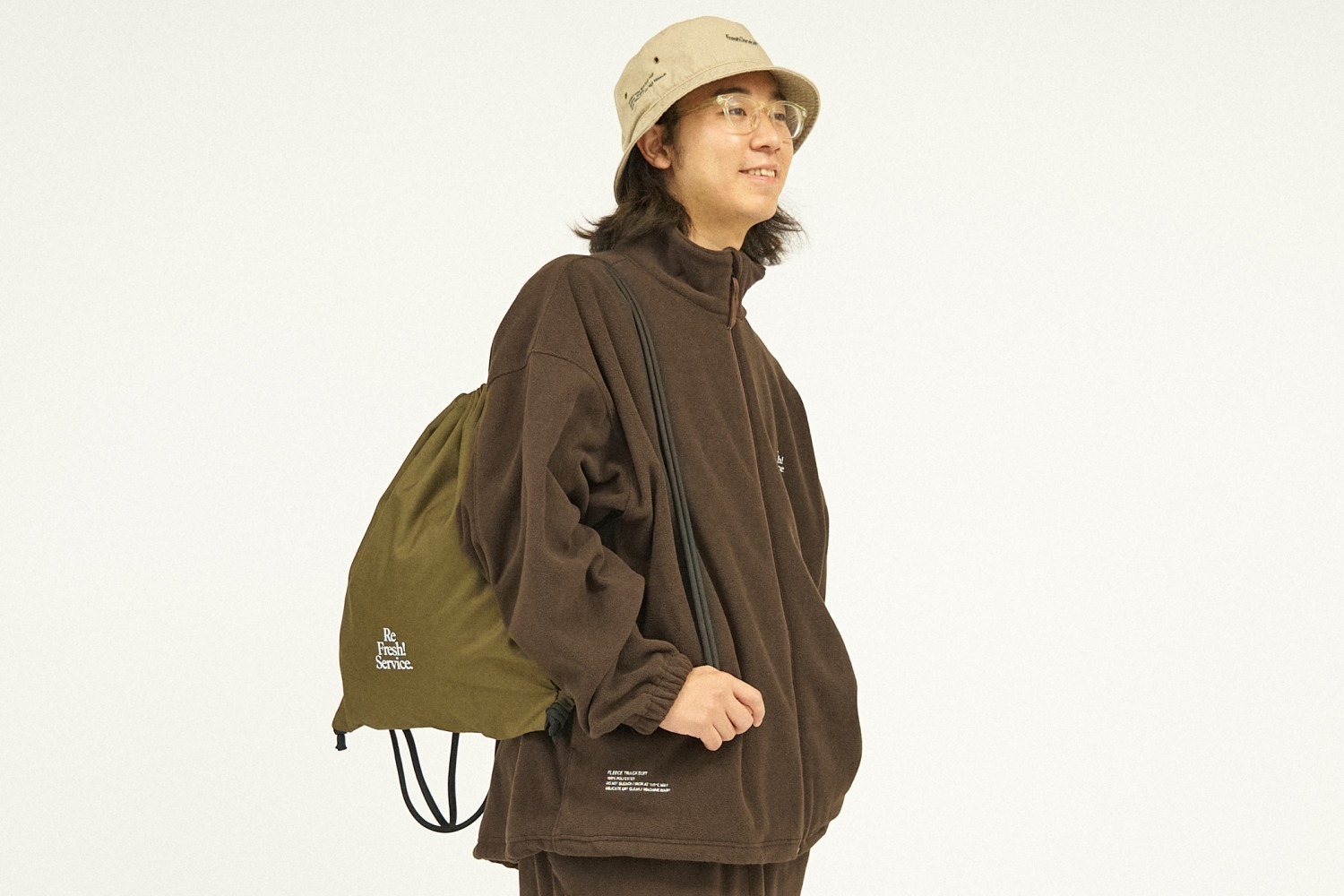 フレッシュサービスのサウナグッズライン「リフレッシュサービス」フリースセットアップやポンチョ
