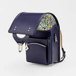 土屋鞄製造所×ミナ ペルホネンのコラボランドセル、“自然・宇宙・祝福”をモチーフに内装デザイン｜写真4