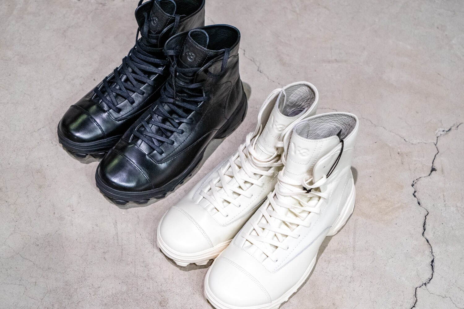 Y-3の24年春夏シューズ、人気モデル「スーパースター」や