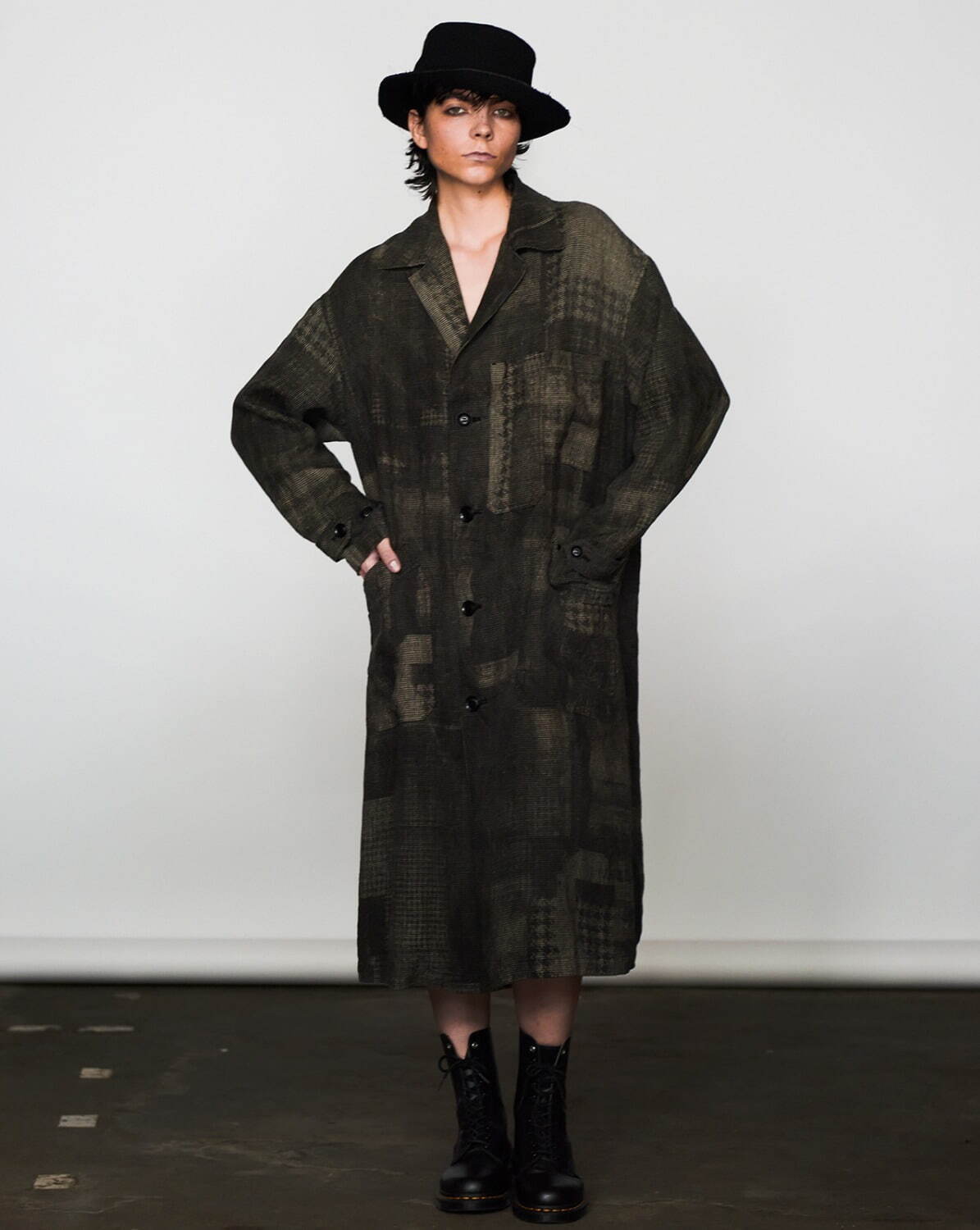 ワイズ 2024年リゾート｜female ステンカラーコート