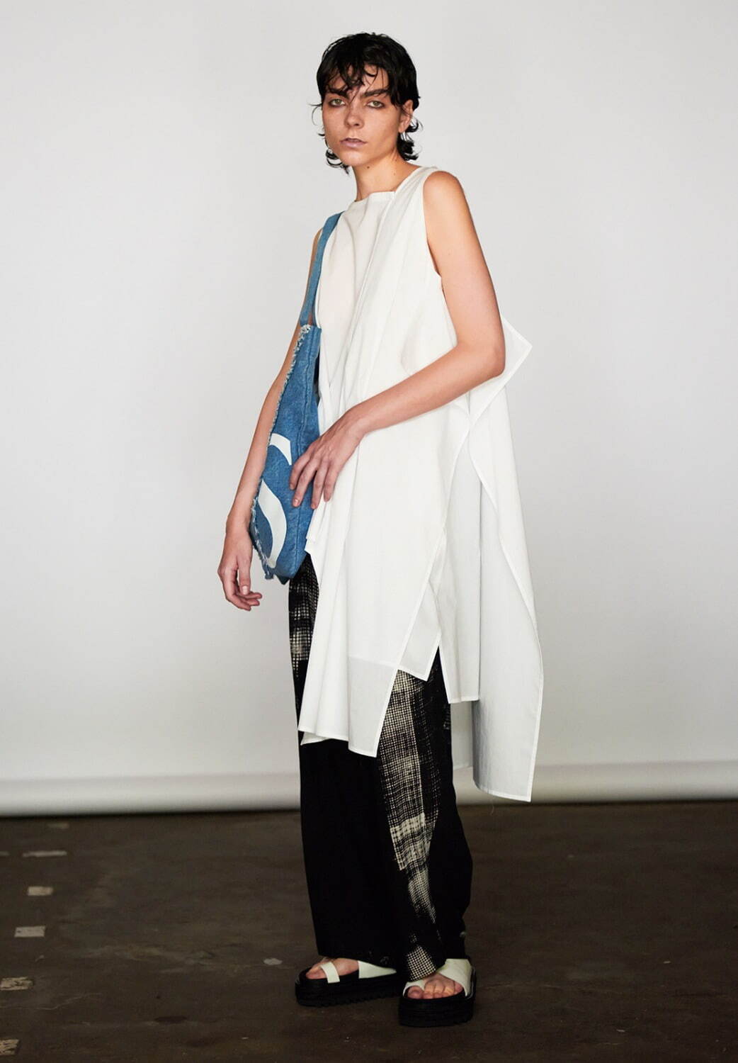 ワイズ 2024年リゾート｜female チュニック