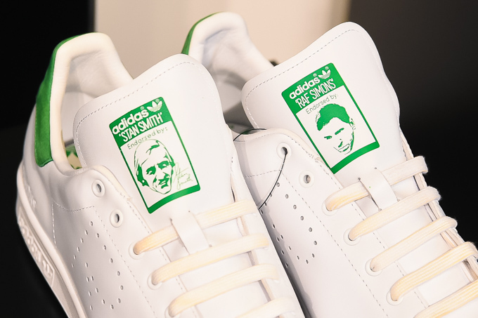 adidas × RAF SIMONS コラボスニーカー Stan Smith