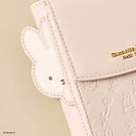 サマンサタバサプチチョイス×ミッフィー、“ひょっこりミッフィー”の財布＆もこもこボアバッグ｜写真3