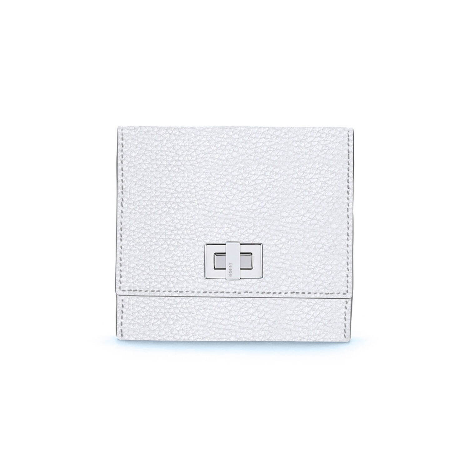 フェンディのウィメンズウォレット、メタリックにきらめく フェンディのウィメンズウォレット、メタリックにきらめく